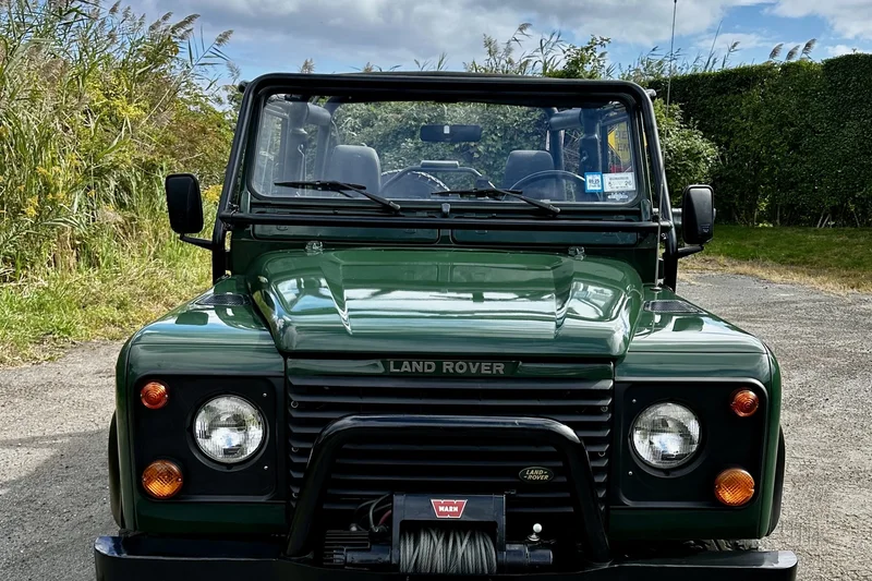 1995 Land Rover Defender 90 (Truck) soft top 7
