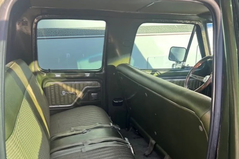 1975 Ford F-250 Ranger XLT 2