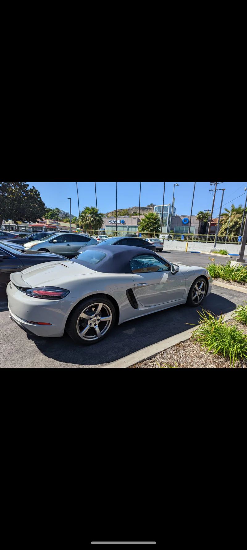 2022 Porsche 718 Base 4