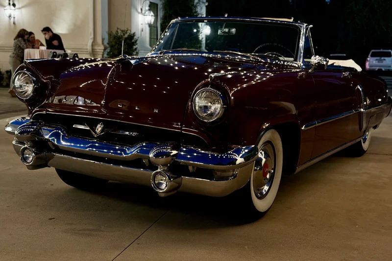 1953 Lincoln Capri Base 3