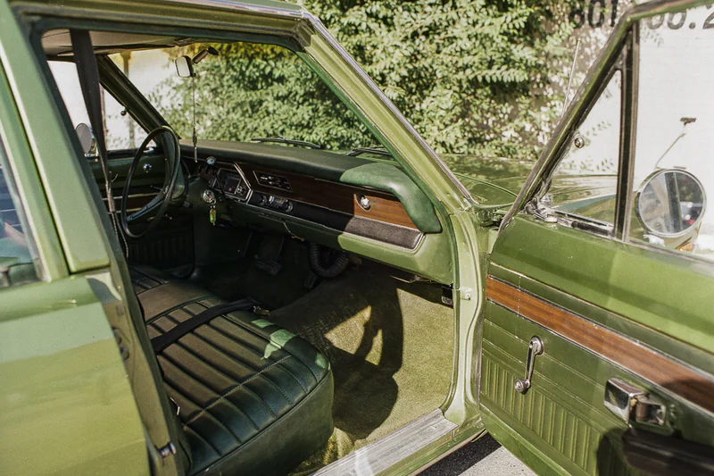 1972 Dodge Dart Custom 6