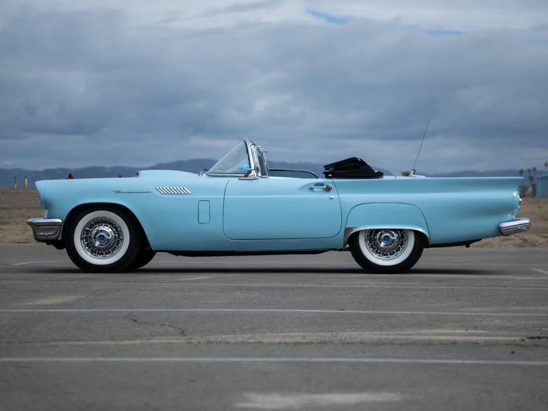 1957 Ford Thunderbird in Los Angeles 6