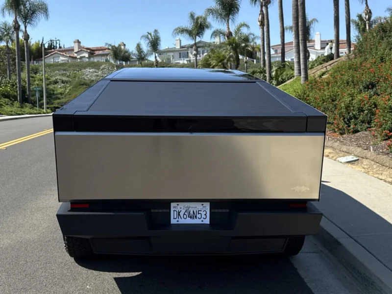 2024 Tesla Cybertruck 5