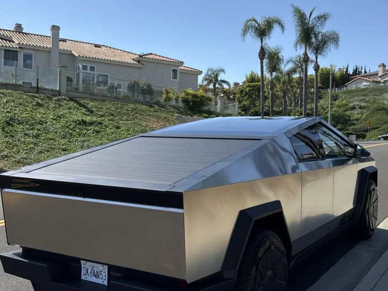 2024 Tesla Cybertruck 6