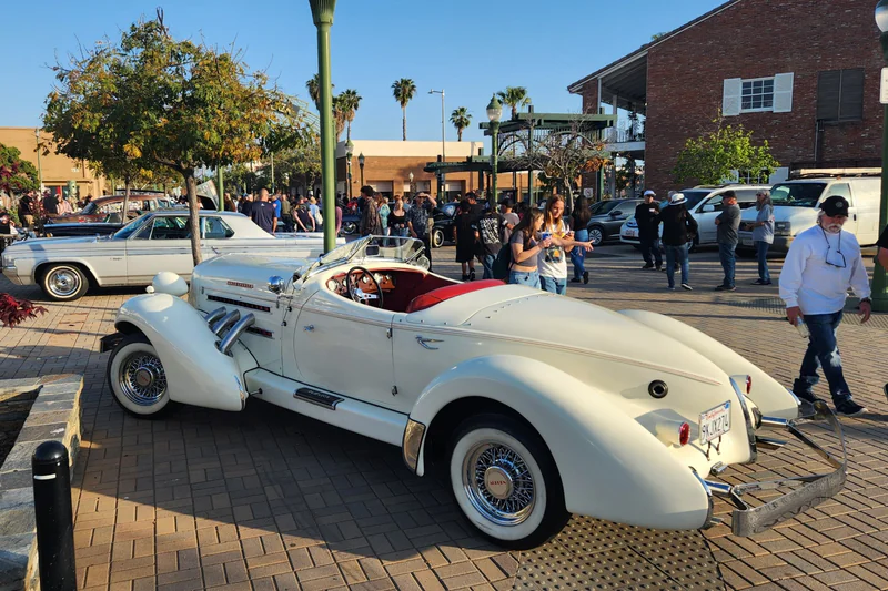 1936 Auburn Boattail Speedster (replica)
