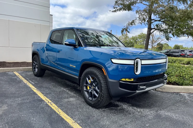 2022 Rivian R1T quad motor quad 3