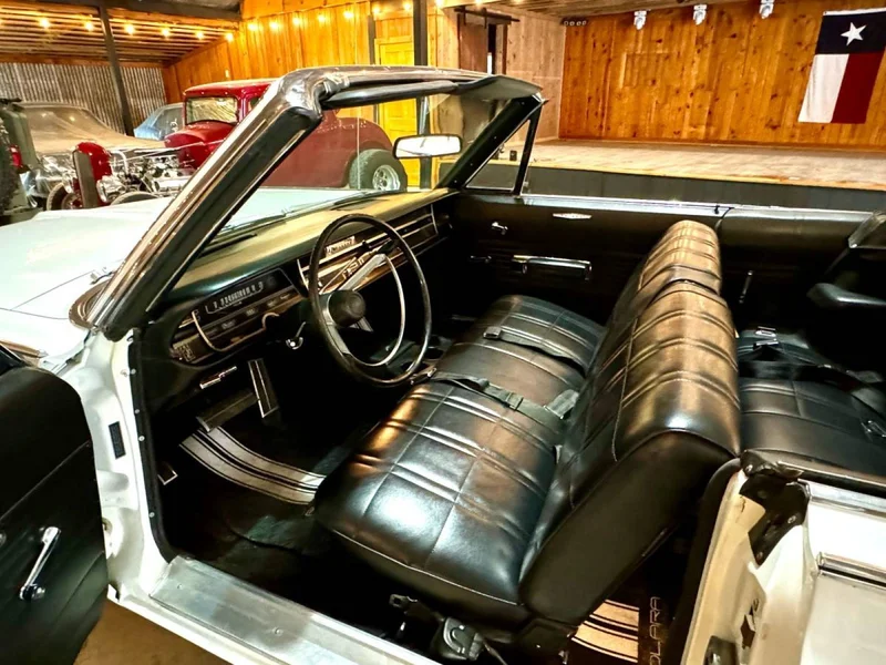 1968 Dodge Polara Base 9