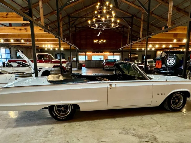 1968 Dodge Polara Base 6