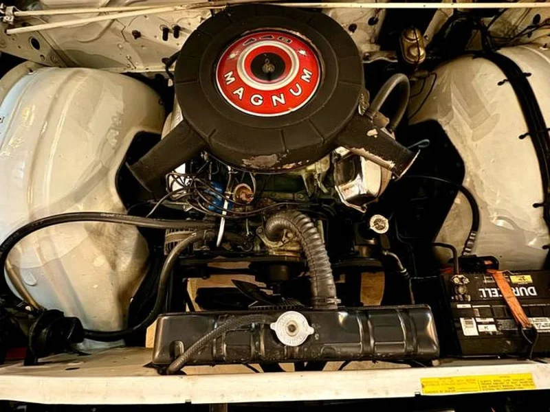 1968 Dodge Polara Base 16