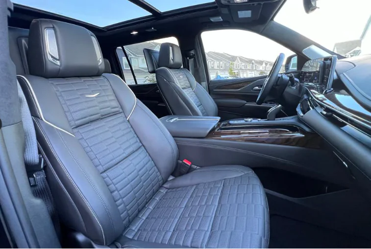 2024 Cadillac Escalade ESV SPORT PLATINUM 600 3