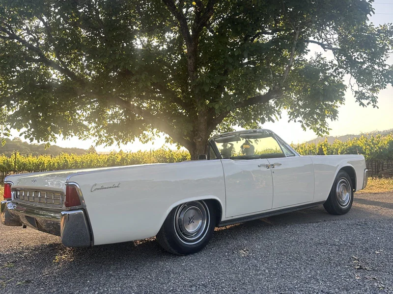 1963 Lincoln Continental