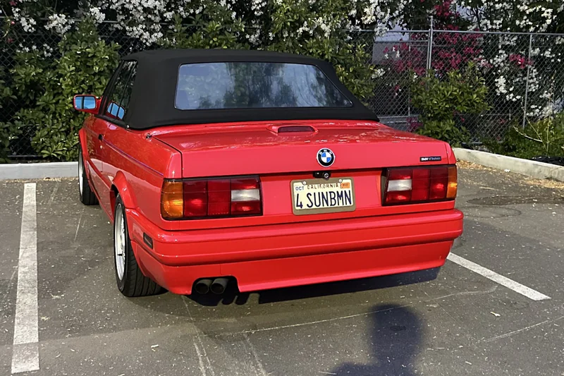 1992 BMW 325i Base 4