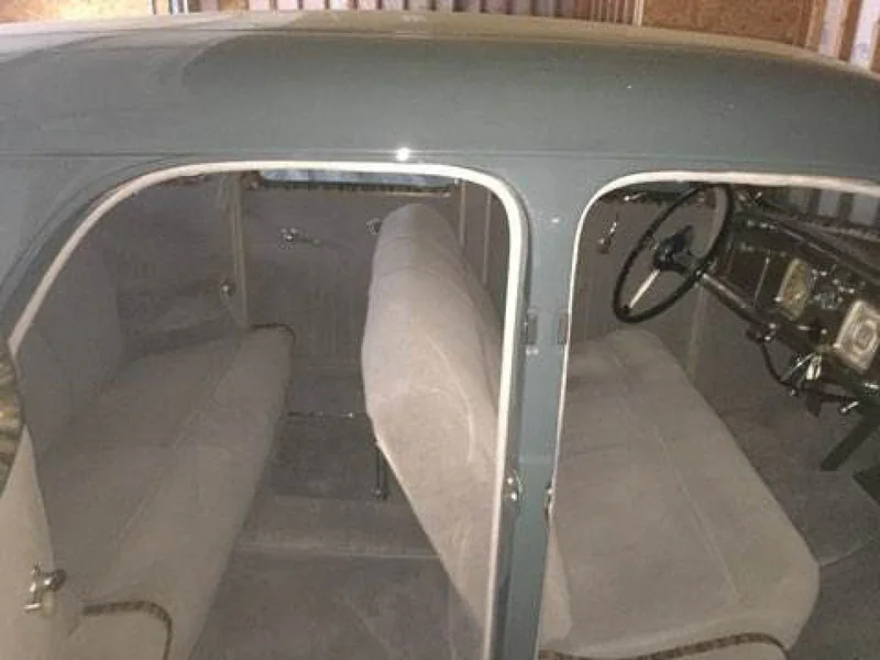 1937 Chrysler Airflow Imperial 9