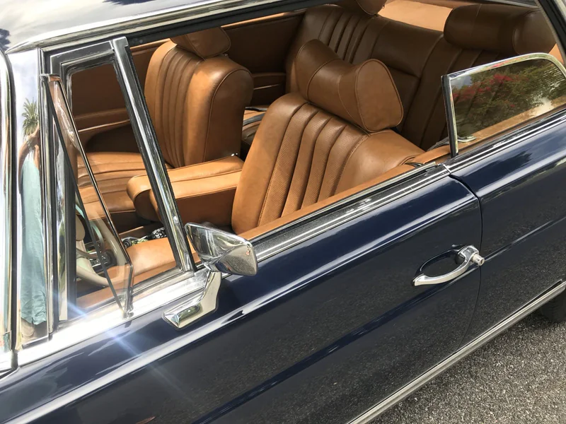 1970 Mercedes-Benz 280SE Base 2