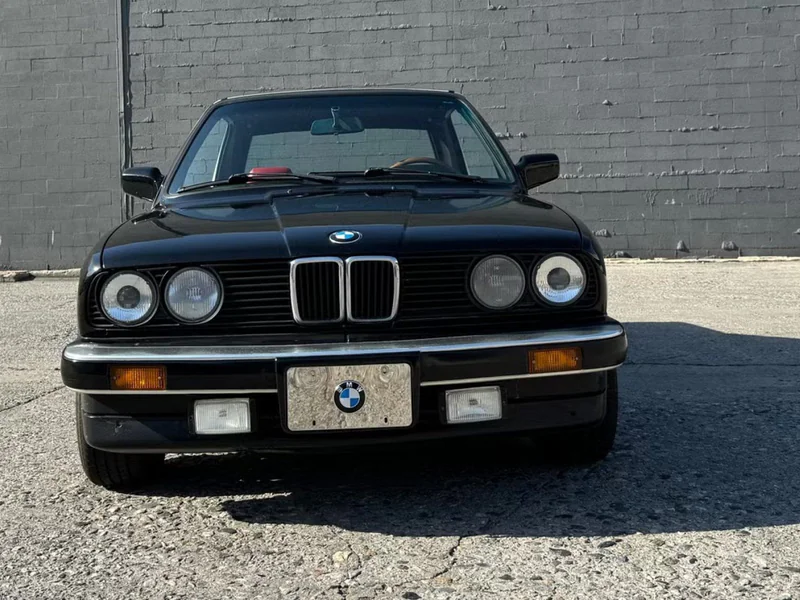 1988 BMW 325i Base 4