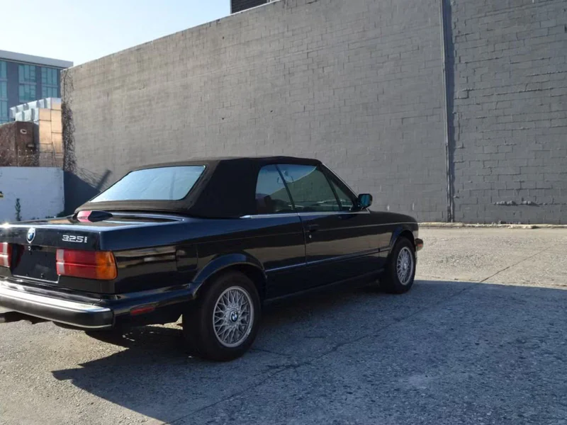 1988 BMW 325i Base 6