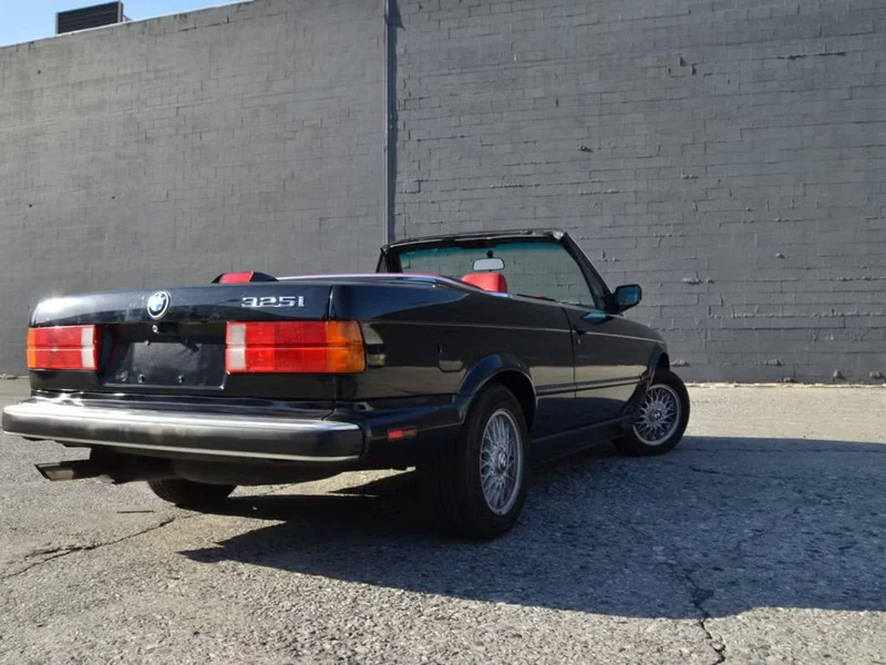 1988 BMW 325i Base 12