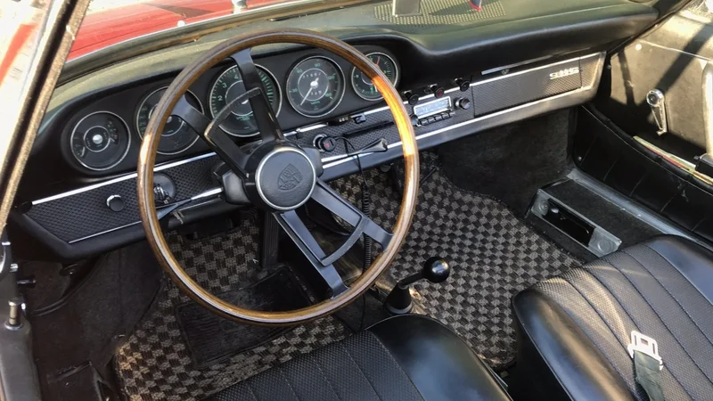 1967 Porsche 911 6