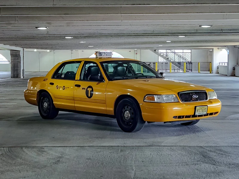 2011 Ford Crown Victoria Long Wheel Base New York City Taxi Cab 3
