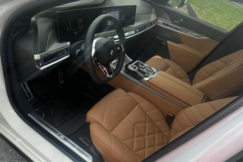 2023 BMW 740i Sedan 3