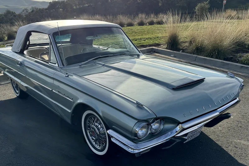 1964 Ford Thunderbird