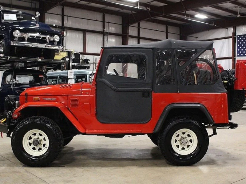 1974 Toyota Land Cruiser FJ40 11