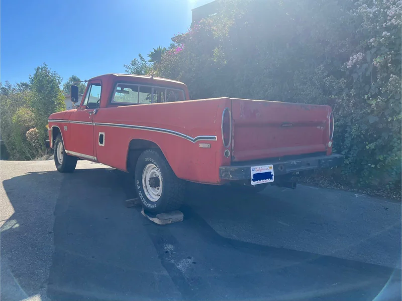 1970 Dodge D200 3/4 Ton 3