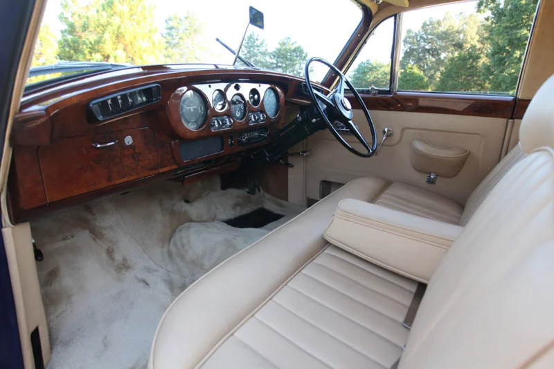 1960 Rolls-Royce Silver Cloud II in Georgetown 6