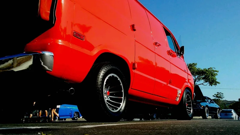 1973 Dodge B100 5