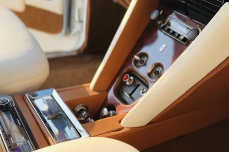1971 Rolls-Royce Silver Shadow Base 19