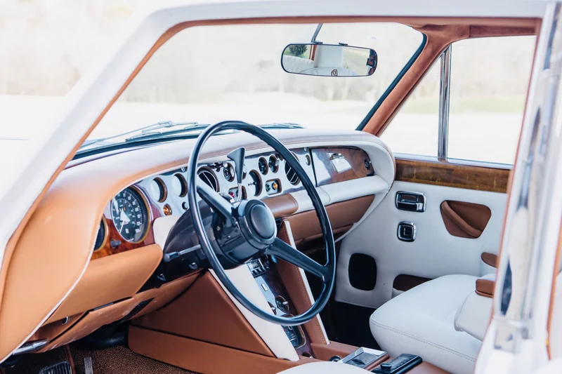1971 Rolls-Royce Silver Shadow Base 22