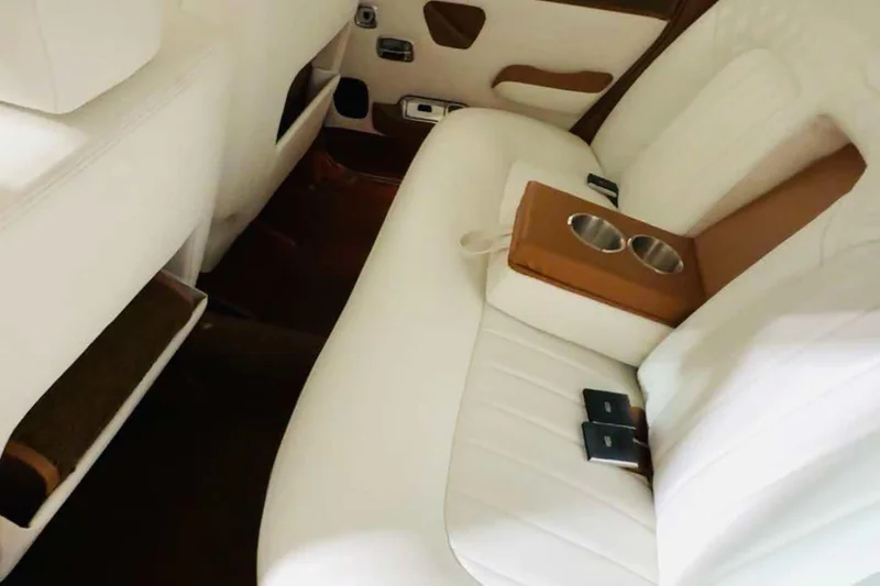 1971 Rolls-Royce Silver Shadow Base 23