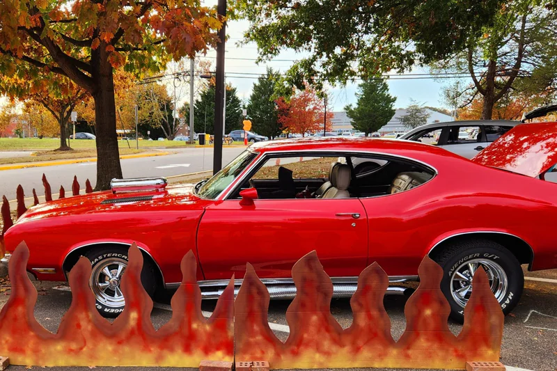 1972 Oldsmobile Cutlass S 2