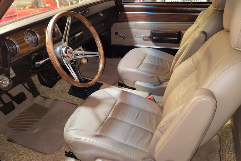 1972 Oldsmobile Cutlass S 3