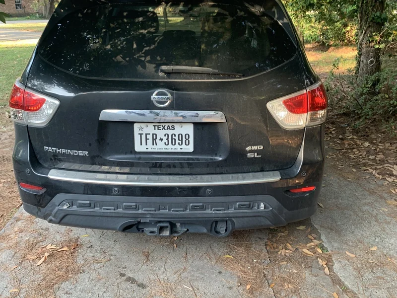 2015 Nissan Pathfinder SL 2