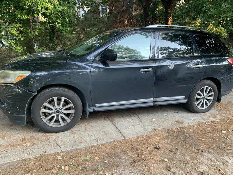 2015 Nissan Pathfinder SL 3