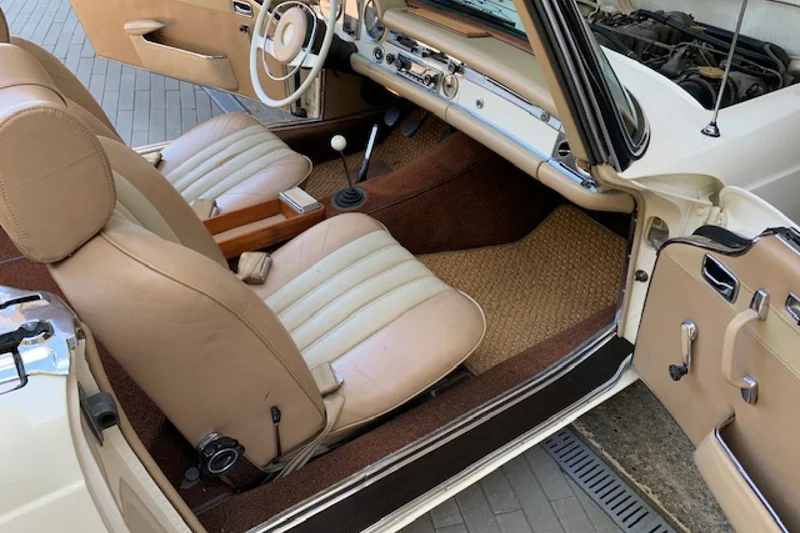 1968 Mercedes-Benz 280SL