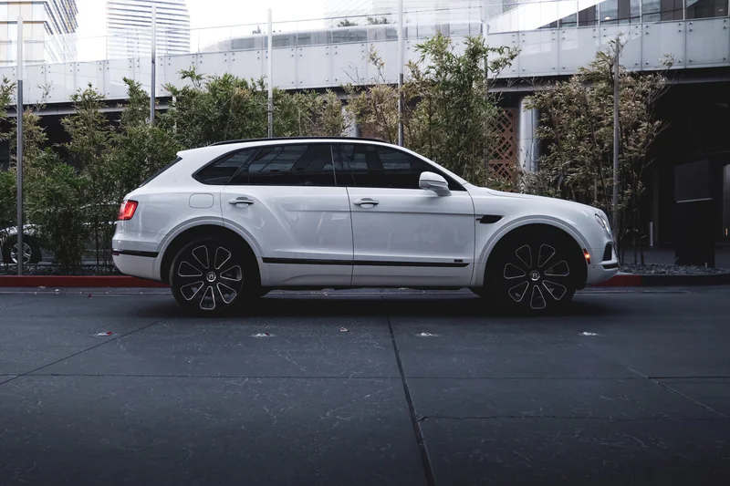 2020 Bentley Bentayga Sport 12