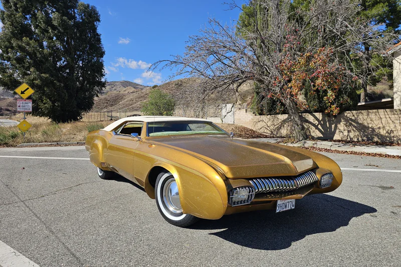 1966 Buick Riviera Base 3