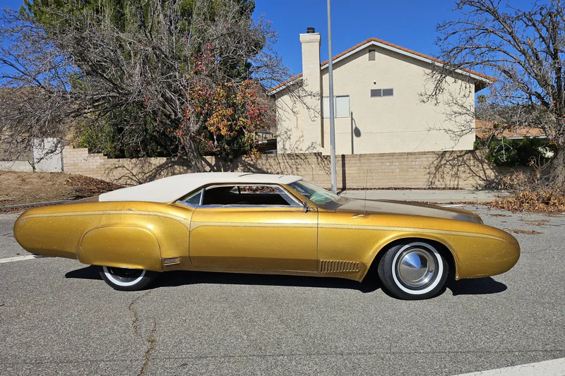 1966 Buick Riviera Base 5