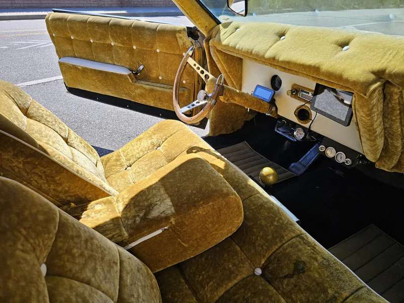 1966 Buick Riviera Base 10