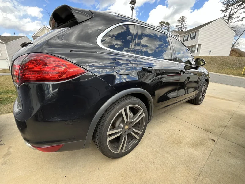 2012 Porsche Cayenne S 2