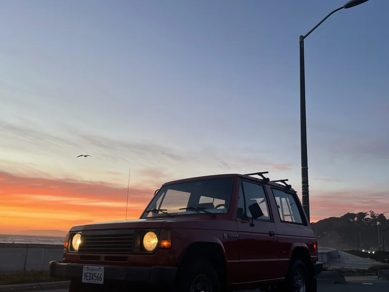 1987 Dodge Raider Base 3