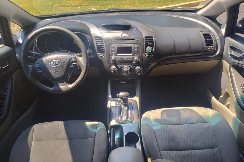 2015 Kia FORTE 4