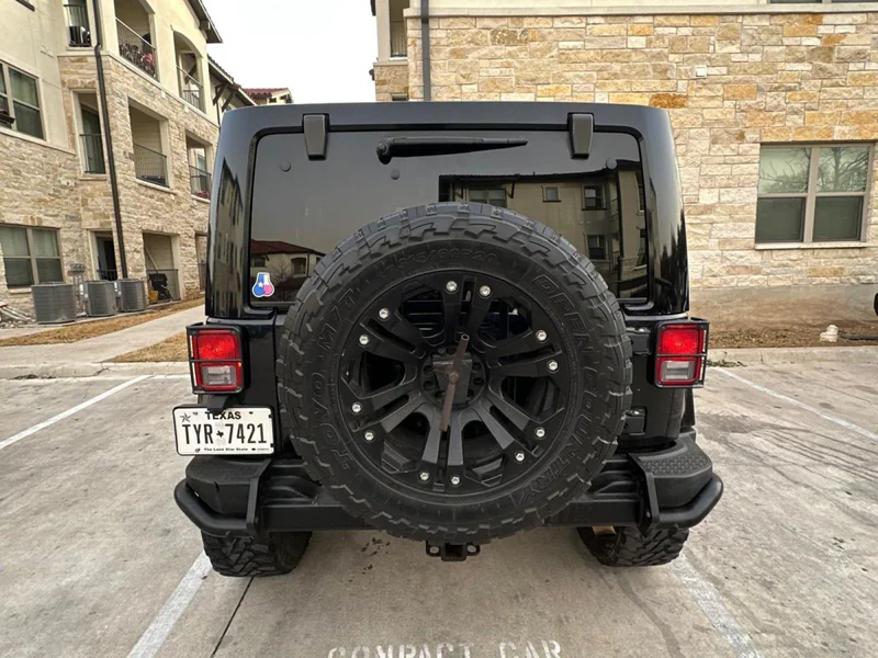 2012 Jeep Wrangler Unlimited Rubicon 7