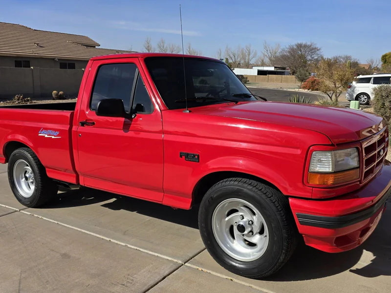 1993 Ford F-150 SVT Lightning 9