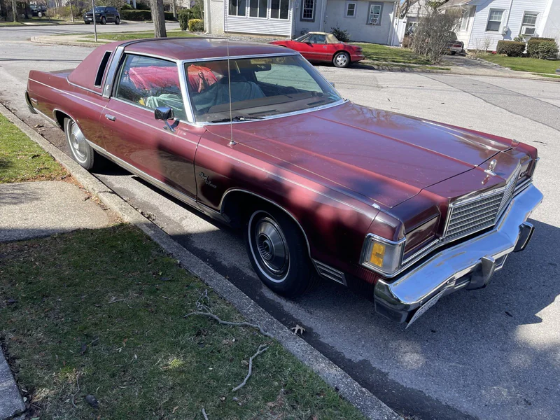 1977 Dodge Royal Monaco Brougham 2