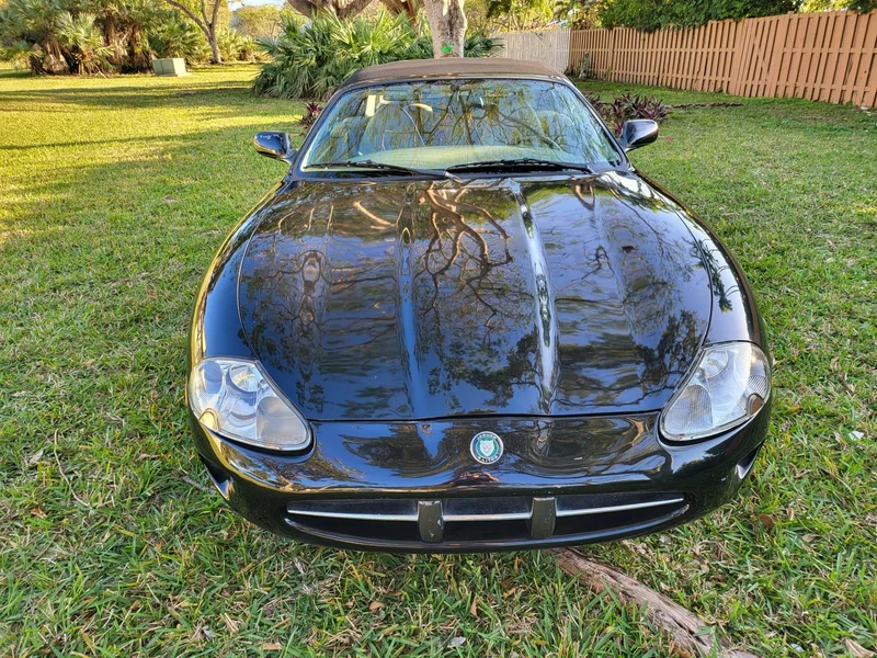 1999 Jaguar XK8 Base 4