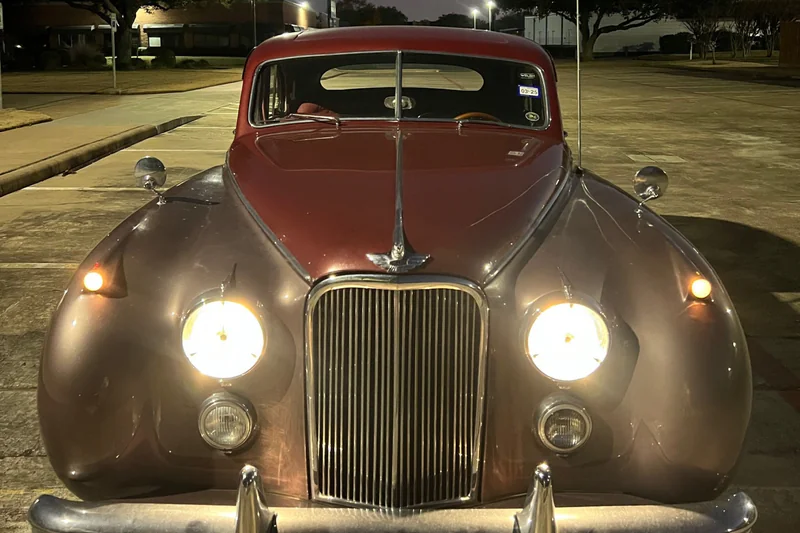 1953 Jaguar MK VII Sedan 2