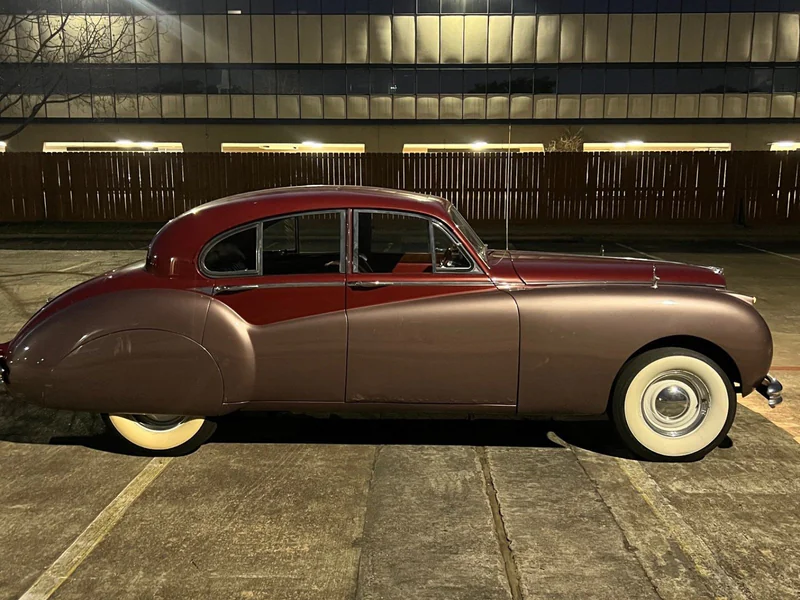 1953 Jaguar MK VII Sedan 3